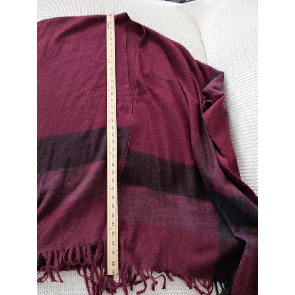 RHEA Cozy Burgundy Southwestern Plaid Fringe‎ Ruana Poncho Wrap NWT L/XL Boho